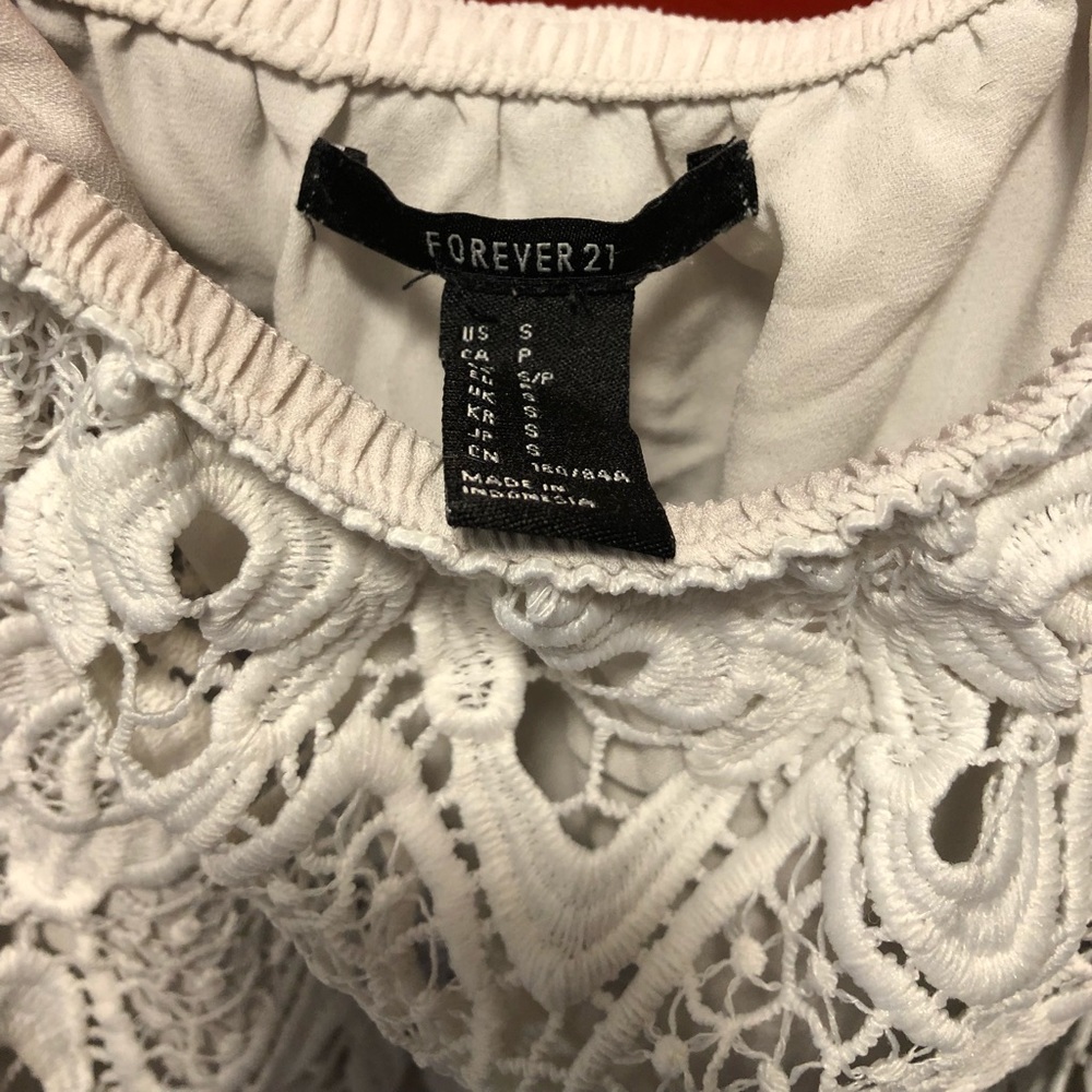 Forever 21 White flowey lace crop top